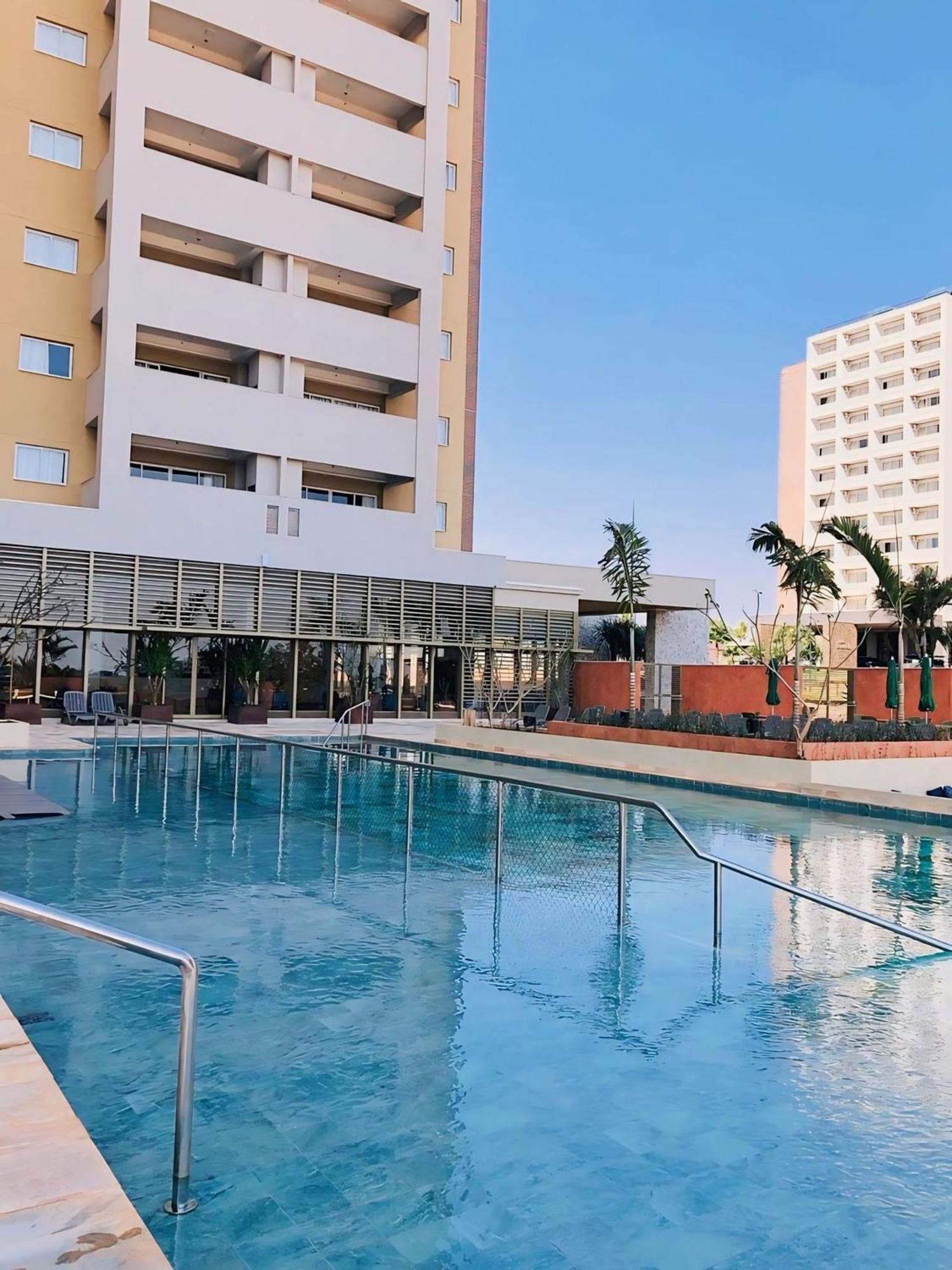 Resort Hot - Reserve Temporada *